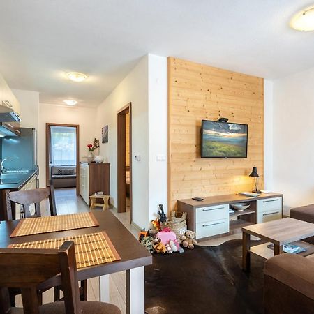 Apartment Anna Chopok, 1 110 M, Highest In Central Europe, On A Hiking Trail To Dumbier 데마노브스카돌리나 외부 사진
